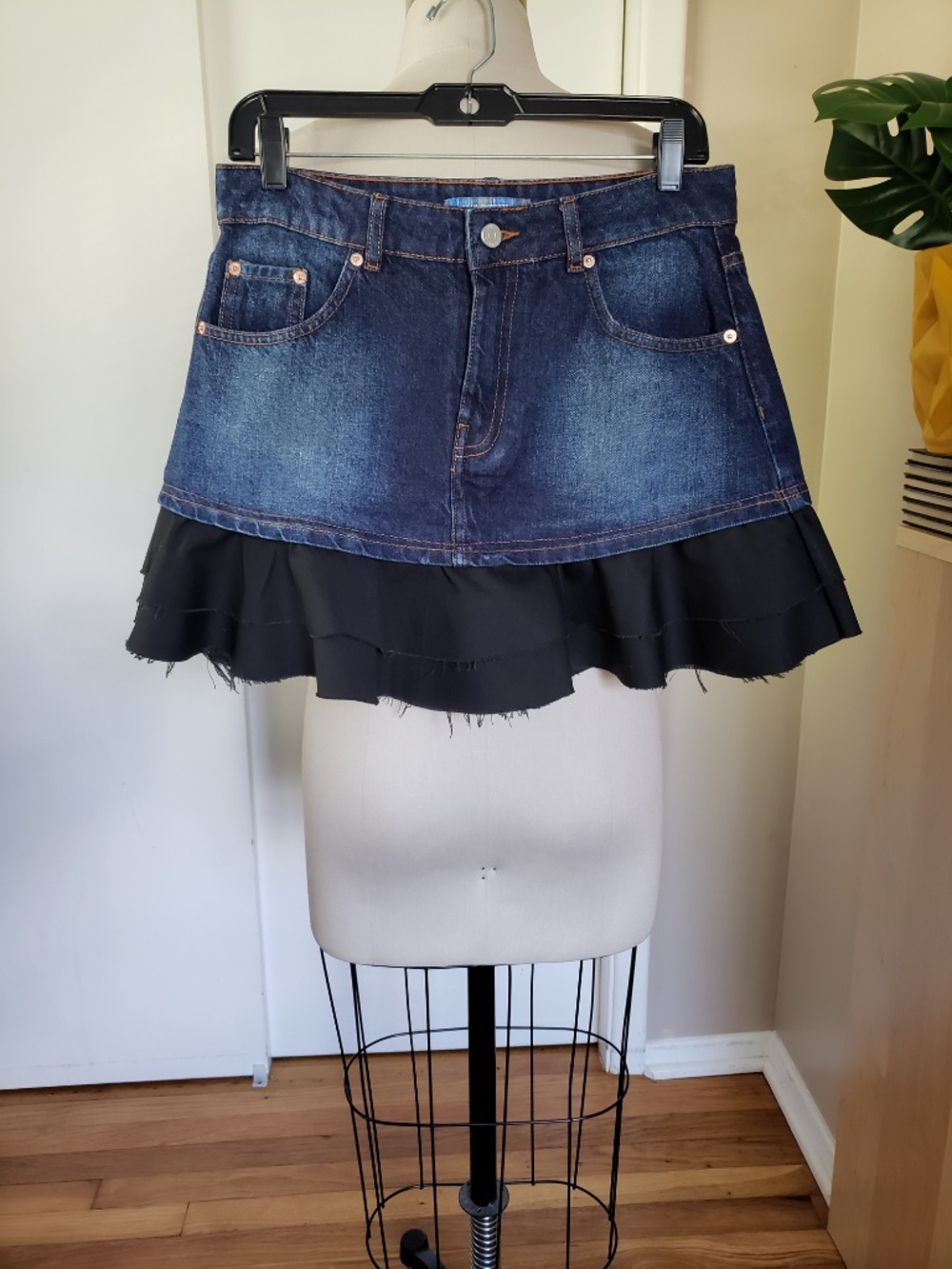 Urban Outfitters Mini Denim Skirt Size Medium